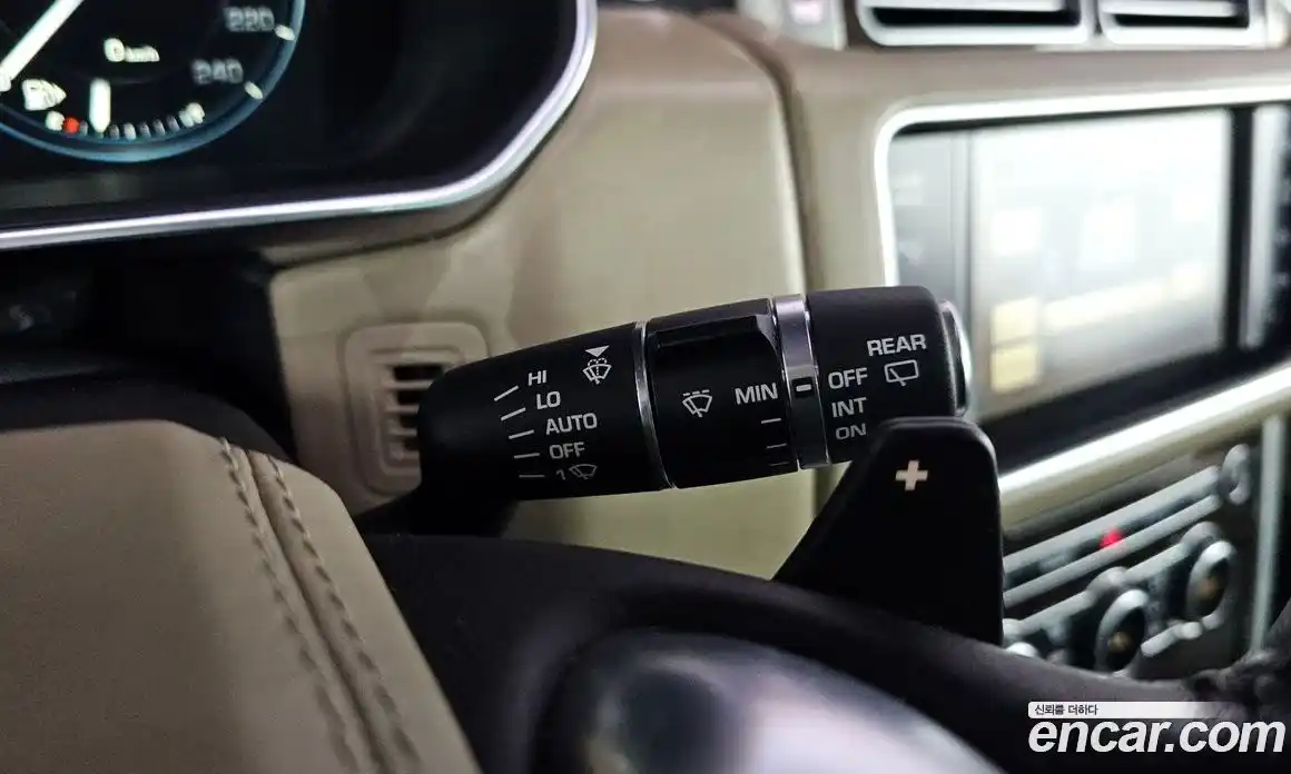 Land Rover Range-Rover 2014 4.4 гидро в Москве № 213803, фото 17