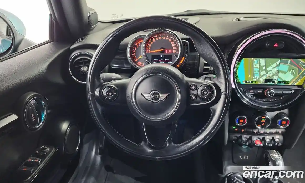 Mini Cooper Convertible 2018 1.5 гидро в Москве № 214358, фото 13