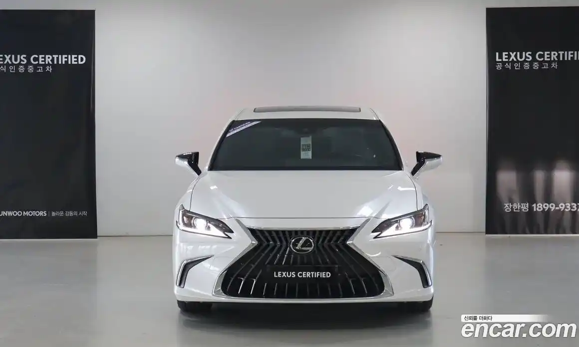 Lexus ES 2024 2.5 вариатор в Москве № 214779, фото 3