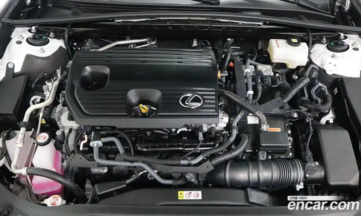 Lexus ES 2024 2.5 вариатор в Москве № 214779, фото 6