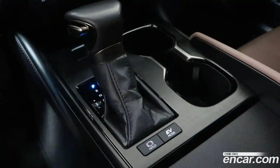Lexus ES 2024 2.5 вариатор в Москве № 214779, фото 8