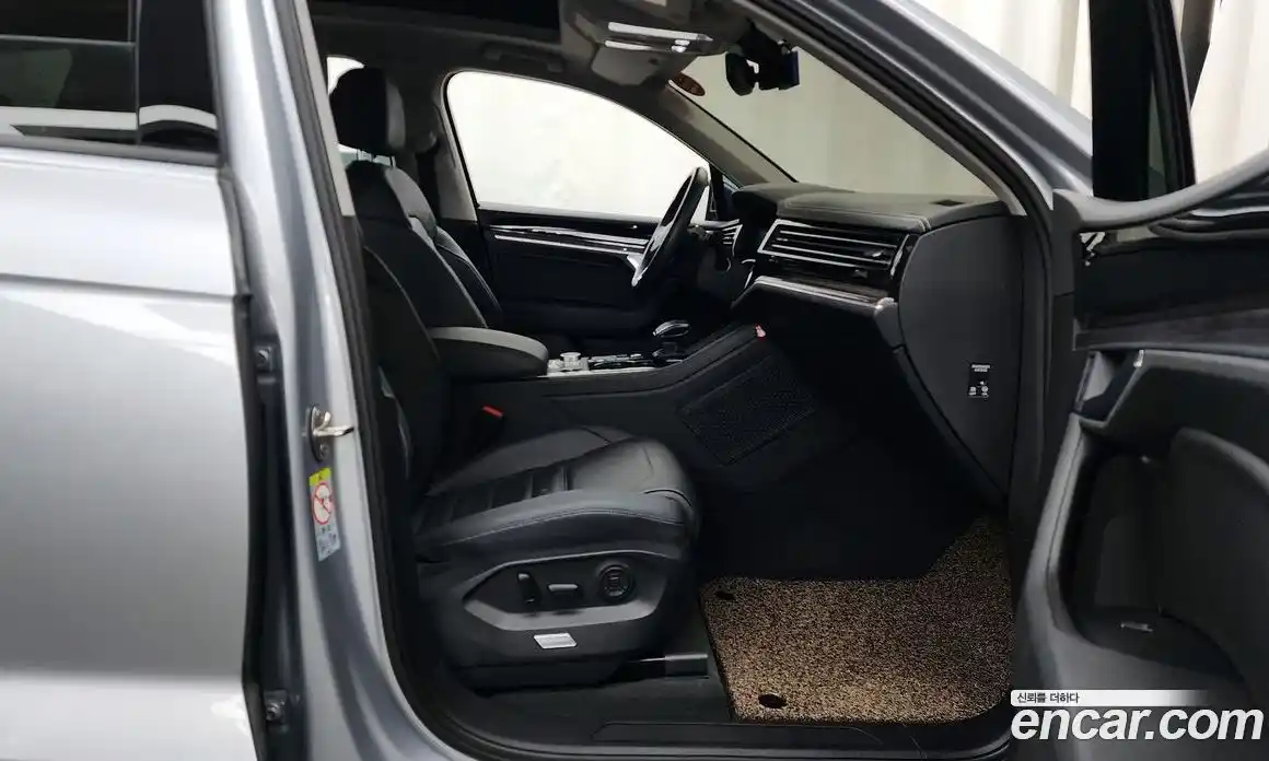 Volkswagen Touareg 2020 3.0 гидро в Москве № 215086, фото 11