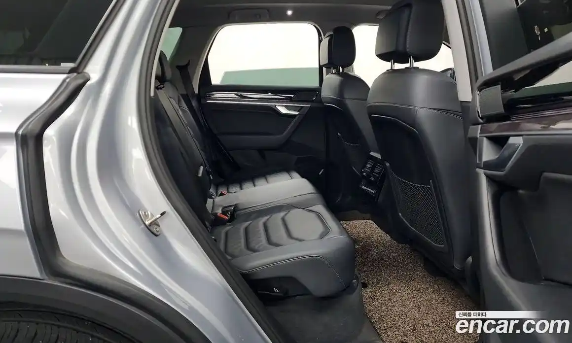 Volkswagen Touareg 2020 3.0 гидро в Москве № 215086, фото 12