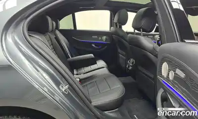 Mercedes-Benz E-Class 2022 2.0 гидро в Москве № 218312, миниатюра 12