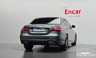 Mercedes-Benz E-Class 2022 2.0 гидро в Москве № 218312, миниатюра 4