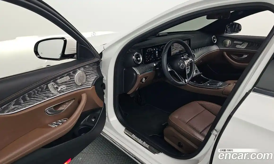 Mercedes-Benz E-Class 2022 2.0 гидро в Москве № 220640, фото 11