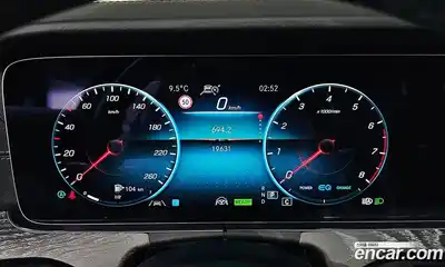 Mercedes-Benz E-Class 2022 2.0 гидро в Москве № 220640, миниатюра 8