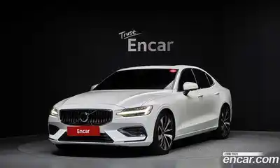 Volvo S60, 2023