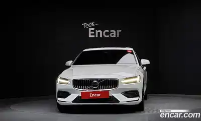 Volvo S60 2023 2.0 гидро в Москве № 230446, миниатюра 3
