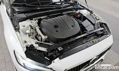 Volvo S60 2023 2.0 гидро в Москве № 230446, миниатюра 6