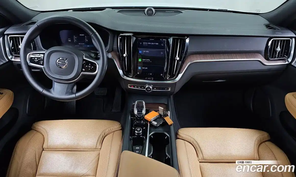 Volvo S60 2023 2.0 гидро в Москве № 230446, фото 7