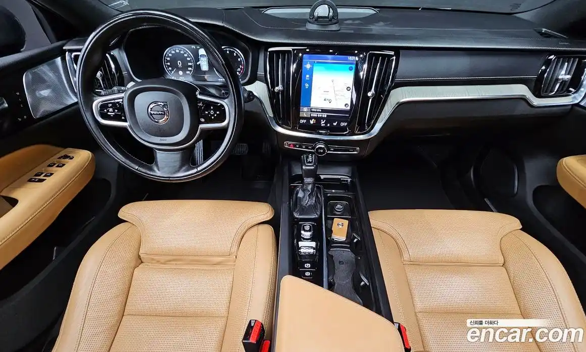 Volvo V60 2019 2.0 гидро в Москве № 230623, фото 7