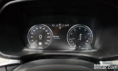 Volvo V60 2019 2.0 гидро в Москве № 230623, миниатюра 8