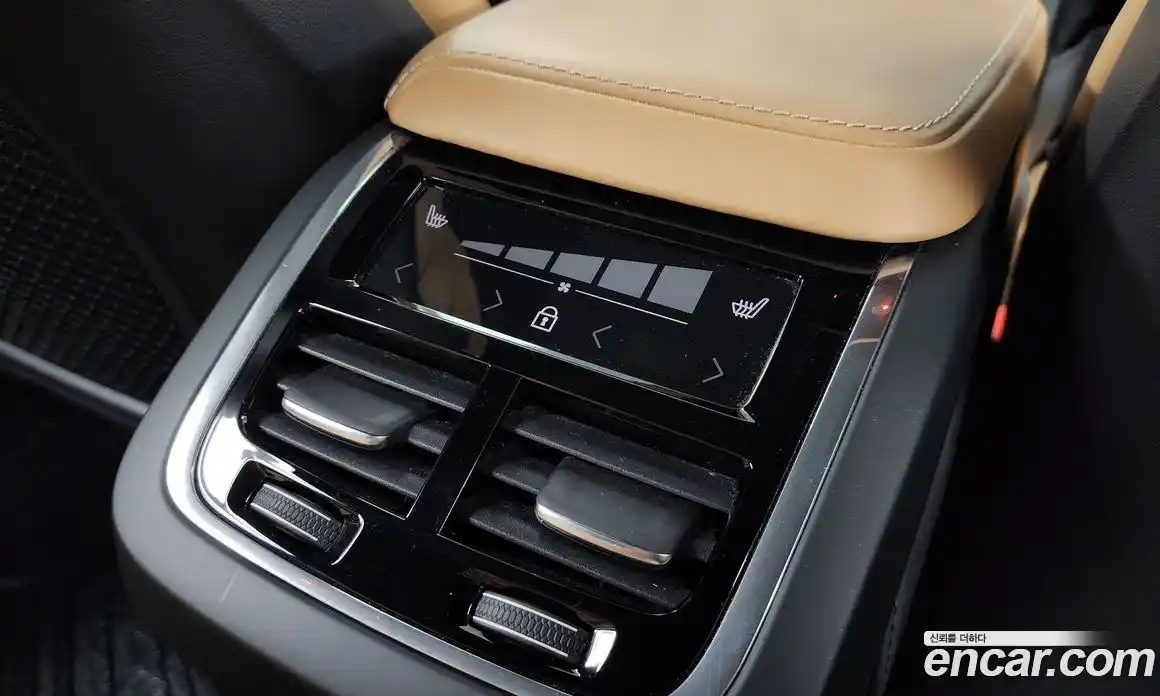 Volvo XC60 2018 2.0 гидро в Москве № 230660, фото 19