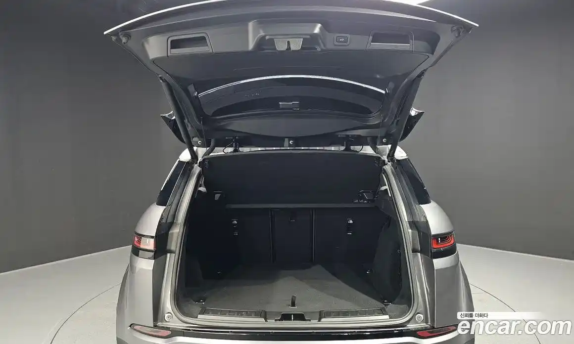 Land Rover Range-Rover Evoque 2021 2.0 гидро в Москве № 231282, фото 20