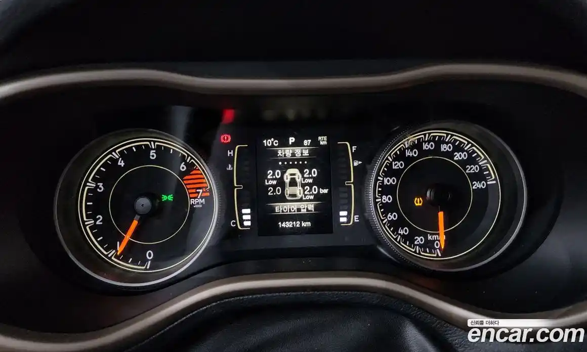 Jeep Cherokee 2016 2.4 гидро в Москве № 232707, фото 8