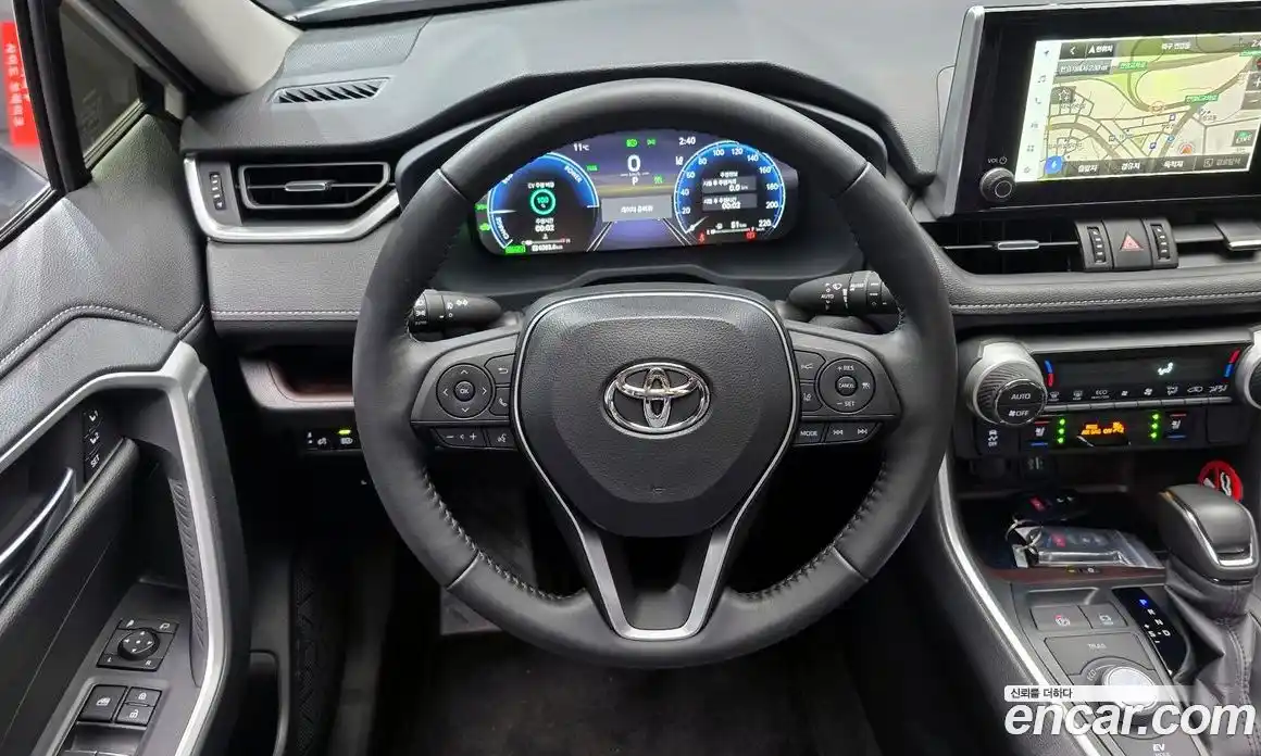 Toyota RAV4 2025 2.5 гидро в Москве № 232824, фото 14