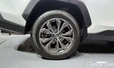 Toyota RAV4 2025 2.5 гидро в Москве № 232824, миниатюра 5