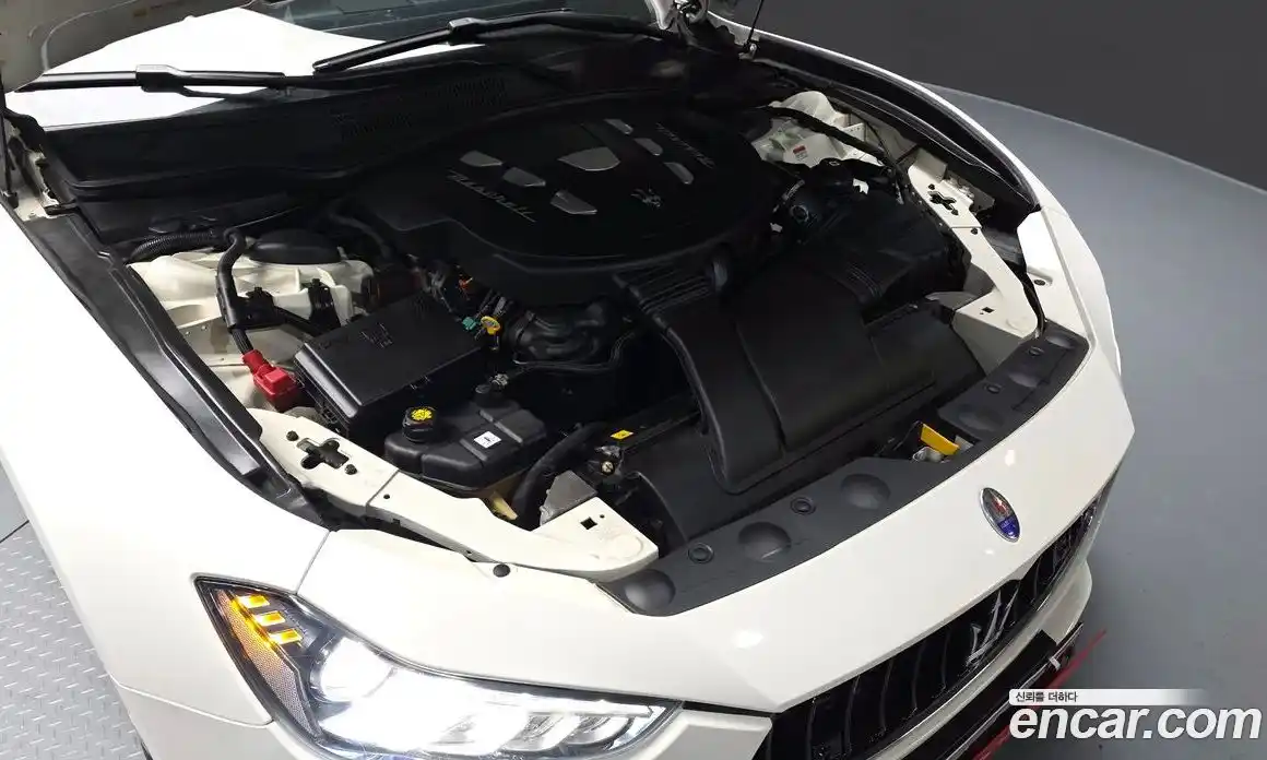 Maserati Ghibli 2015 3.0 гидро в Москве № 255908, фото 6