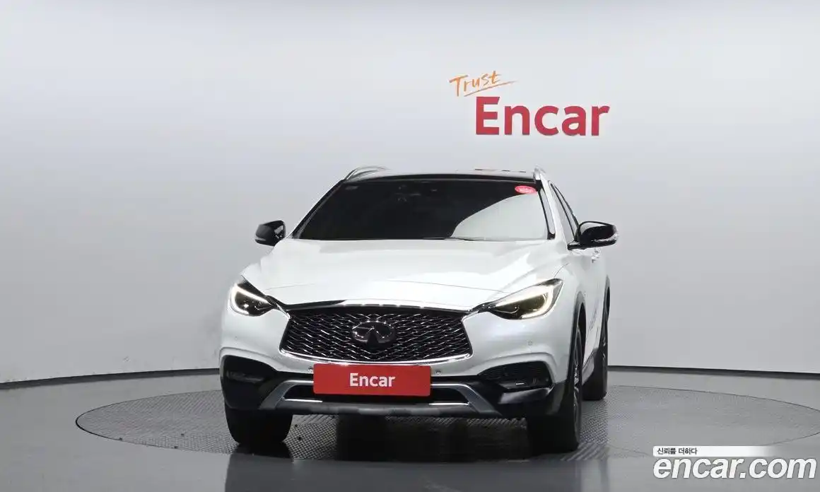 Infiniti QX30 2019 2.0 гидро в Москве № 256126, фото 3