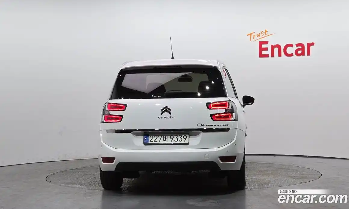 Citroen C4 Spacetourer 2021 1.5 гидро в Москве № 256815, фото 4