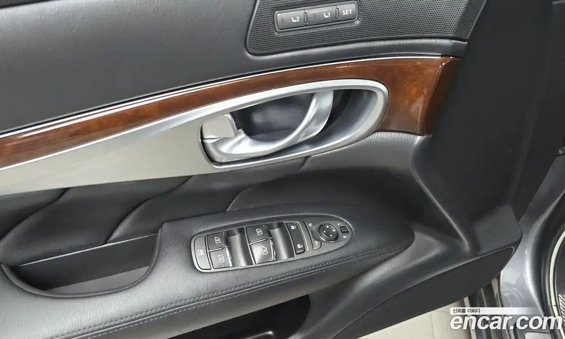 Infiniti Q70 2019 3.7 гидро в Москве № 267840, фото 17
