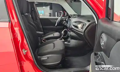 Jeep Renegade 2016 2.4 гидро в Москве № 273193, миниатюра 11
