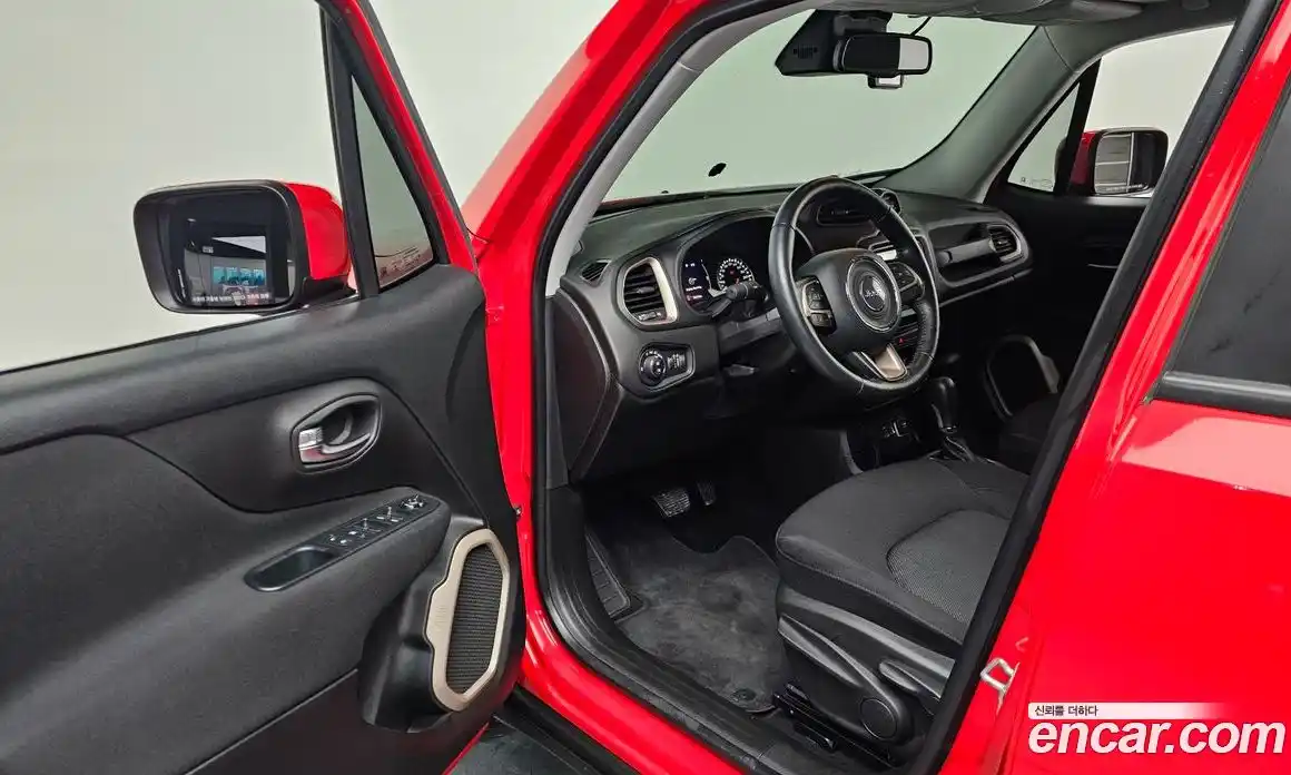 Jeep Renegade 2016 2.4 гидро в Москве № 273193, фото 10