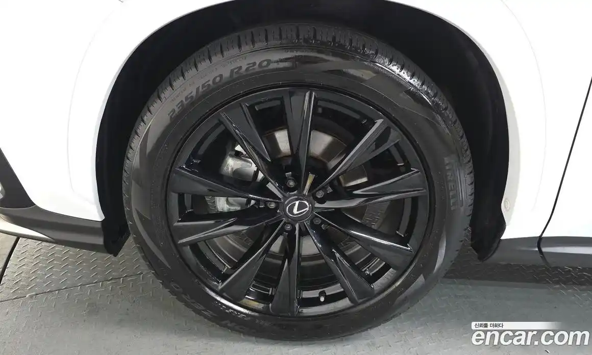 Lexus NX 2023 2.5 гидро в Москве № 275399, фото 4