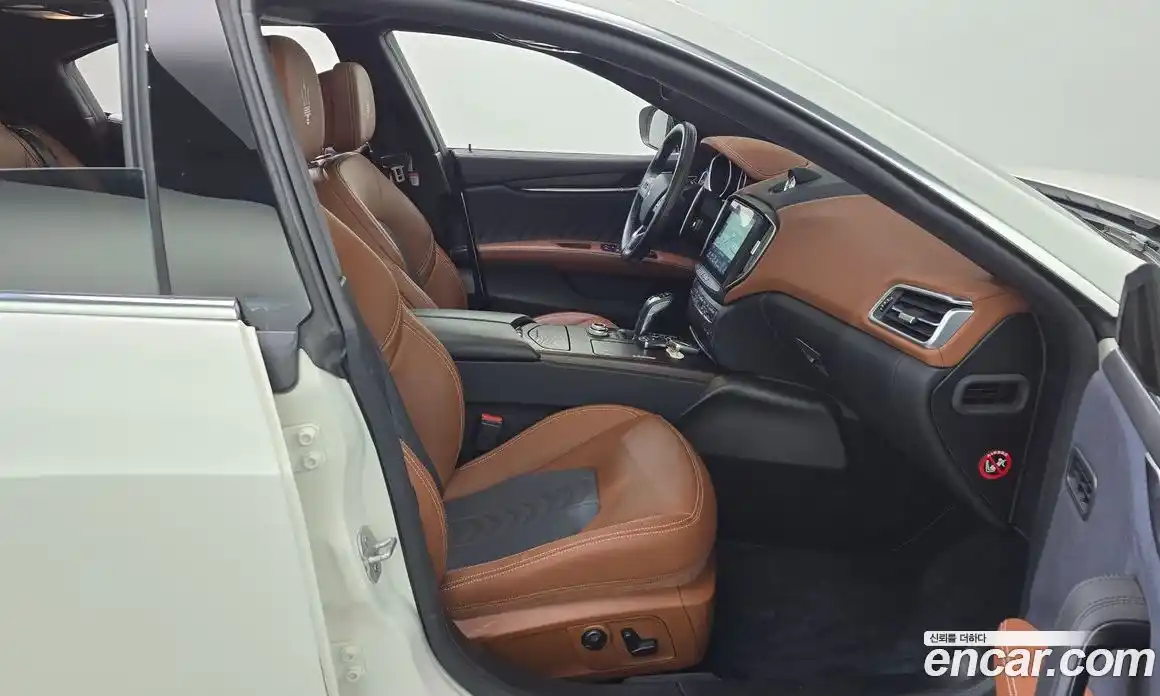 Maserati Ghibli 2020 3.0 гидро в Москве № 282724, фото 11