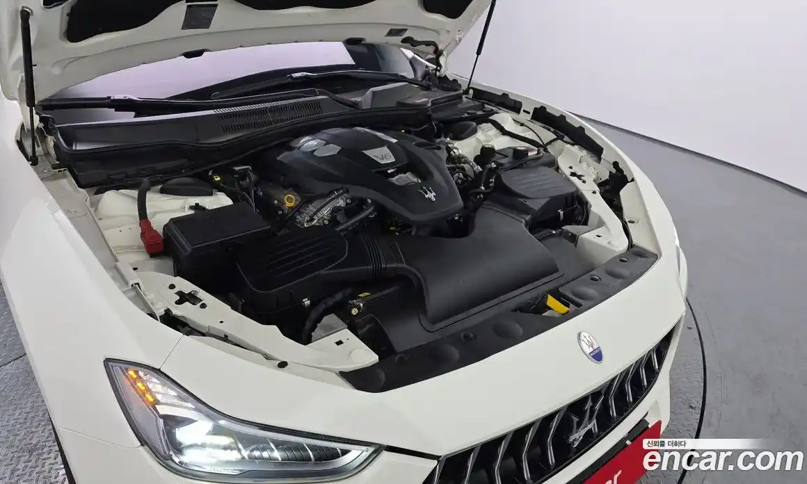 Maserati Ghibli 2020 3.0 гидро в Москве № 282724, фото 6