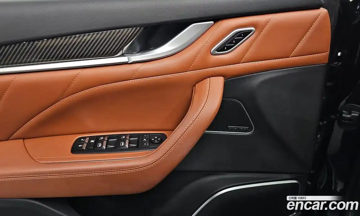 Maserati Levante 2021 3.0 гидро в Москве № 282812, фото 15