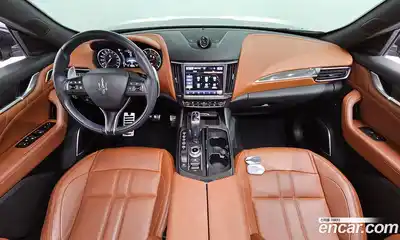 Maserati Levante 2021 3.0 гидро в Москве № 282812, миниатюра 7