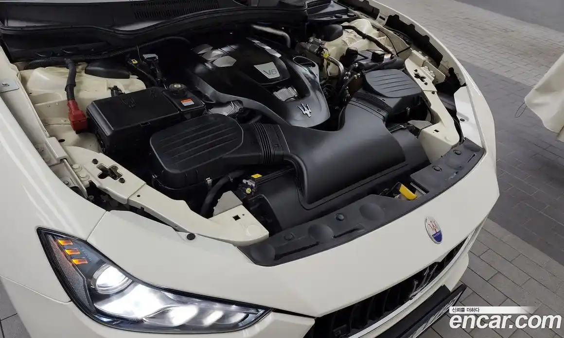 Maserati Ghibli 2014 3.0 гидро в Москве № 282817, фото 6