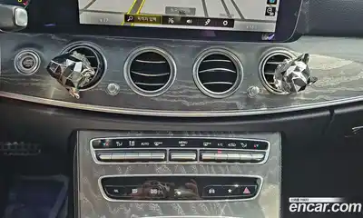 Mercedes-Benz E-Class 2021 2.0 гидро, миниатюра 11
