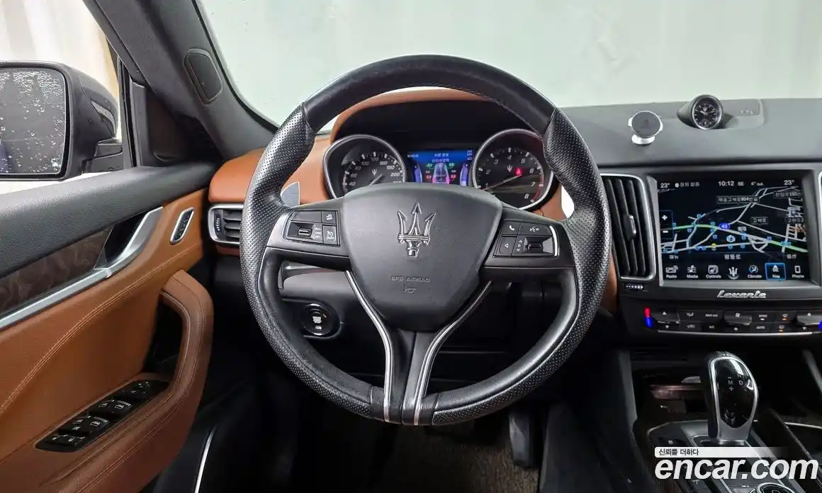 Maserati Levante 2017 3.0 гидро в Москве № 304541, фото 13