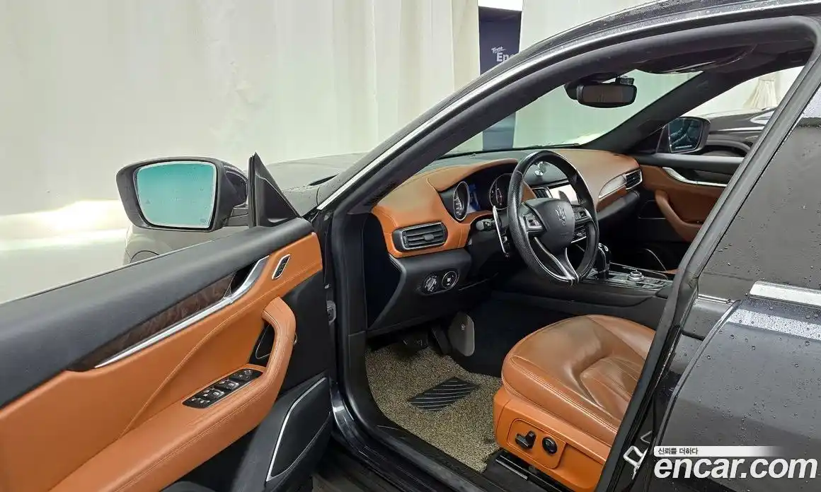 Maserati Levante 2017 3.0 гидро в Москве № 304541, фото 10