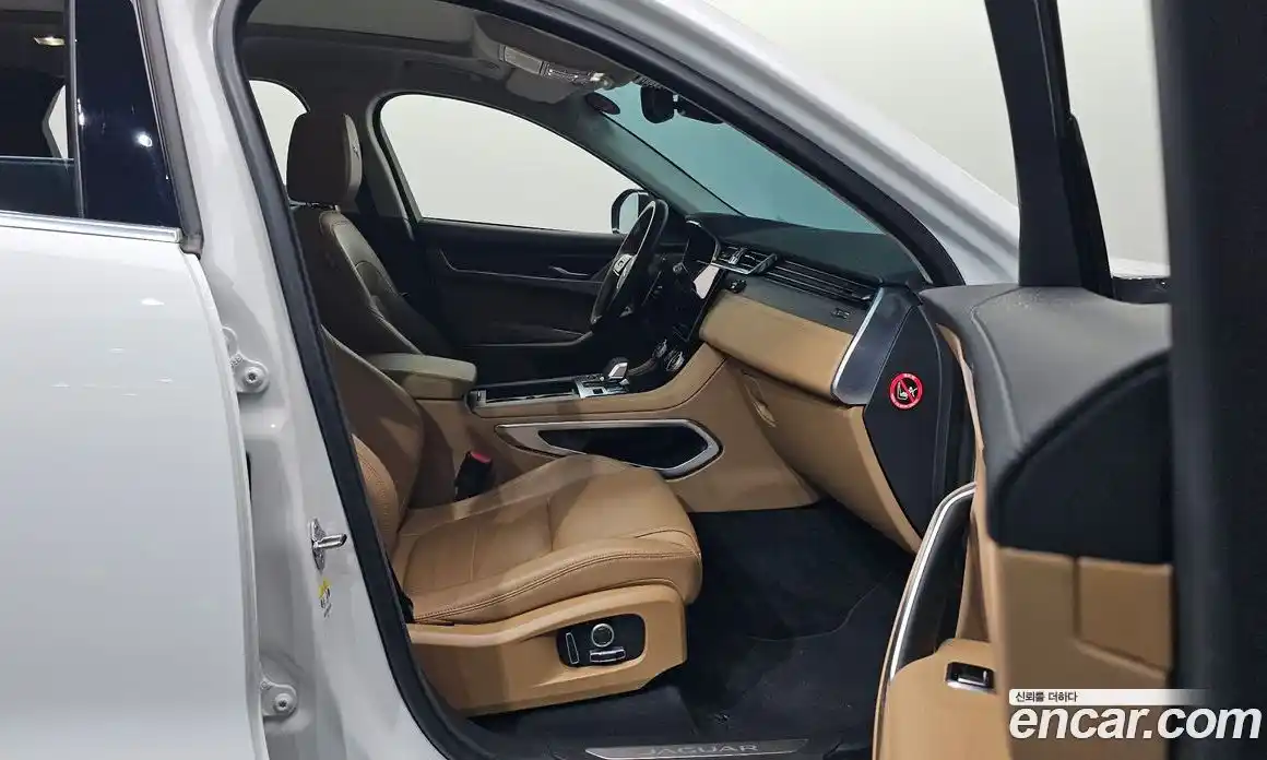 Jaguar F-Pace 2021 2.0 гидро в Москве № 314090, фото 11
