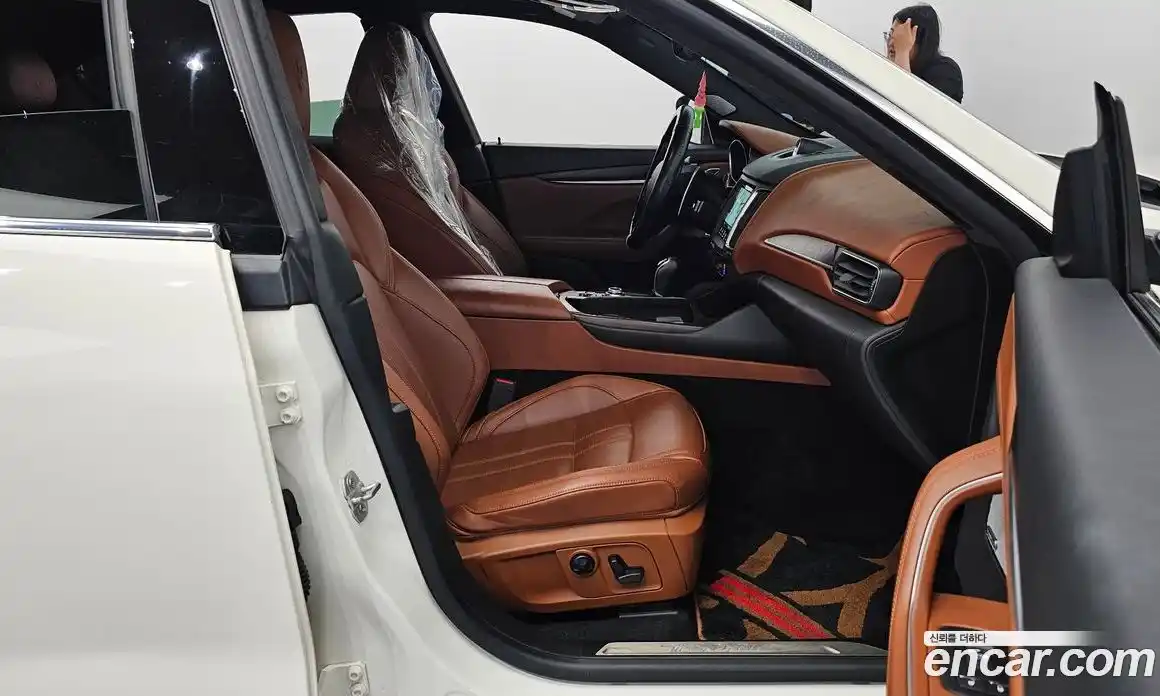 Maserati Levante 2017 3.0 гидро в Москве № 331126, фото 11