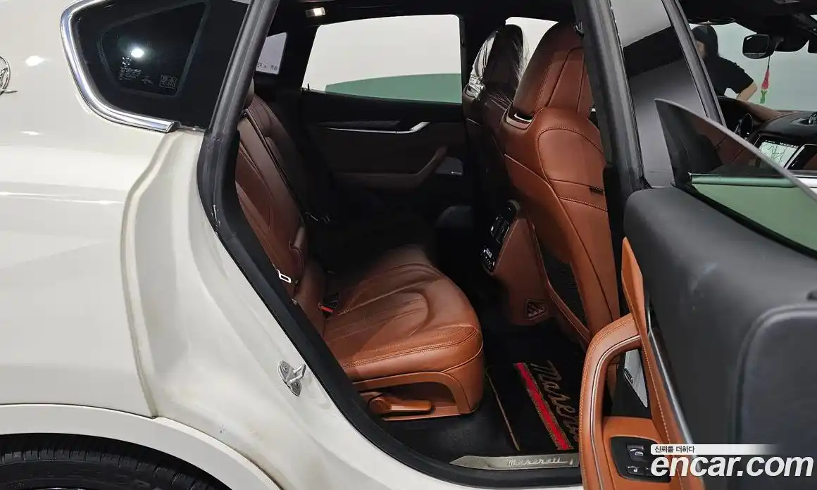 Maserati Levante 2017 3.0 гидро в Москве № 331126, фото 12