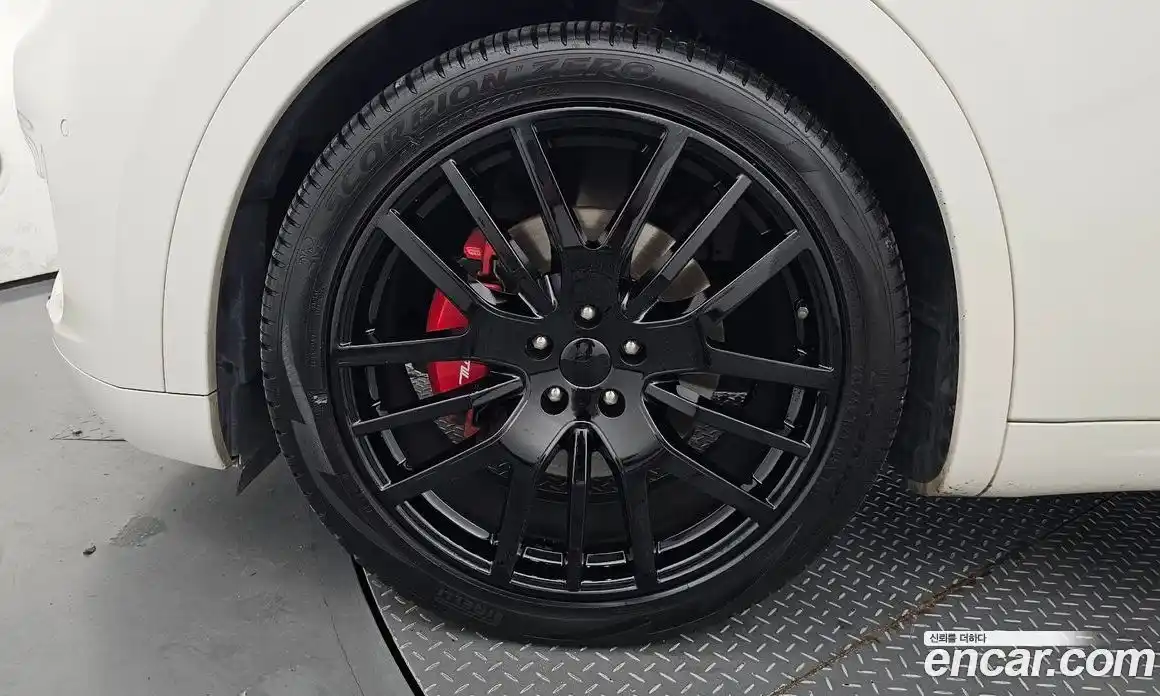 Maserati Levante 2017 3.0 гидро в Москве № 331126, фото 5