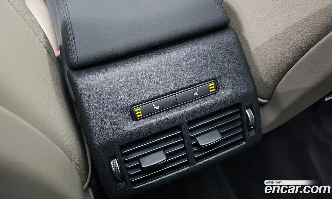 Land Rover Discovery Sport 2020 2.0 гидро в Москве № 333302, фото 17