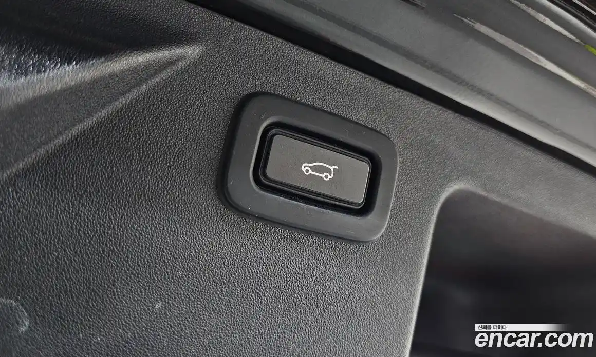 Land Rover Discovery Sport 2020 2.0 гидро в Москве № 333302, фото 19