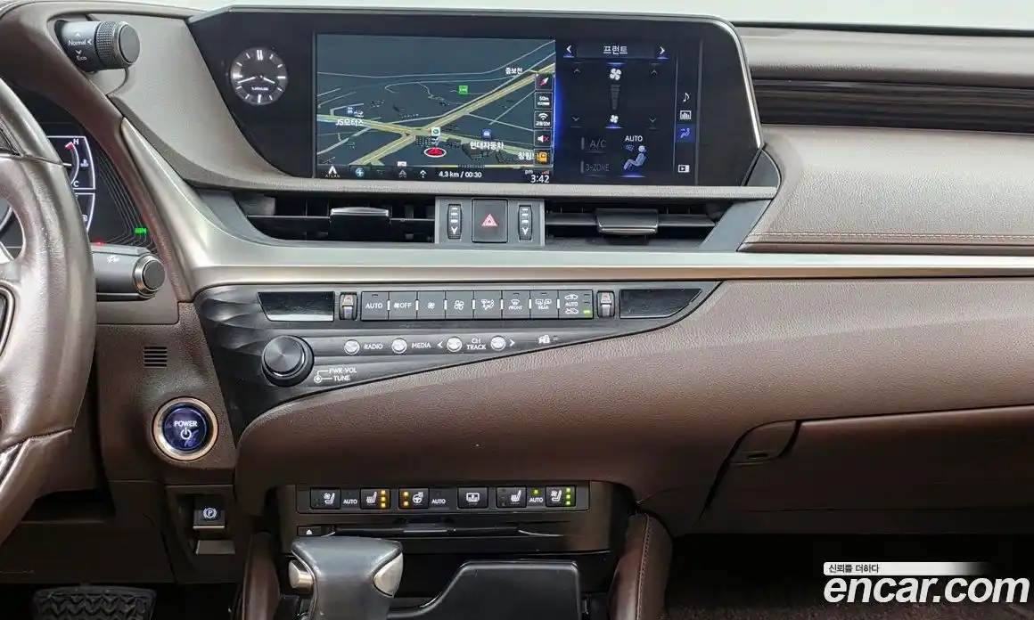 Lexus ES 2019 2.5 гидро в Москве № 398012, фото 14