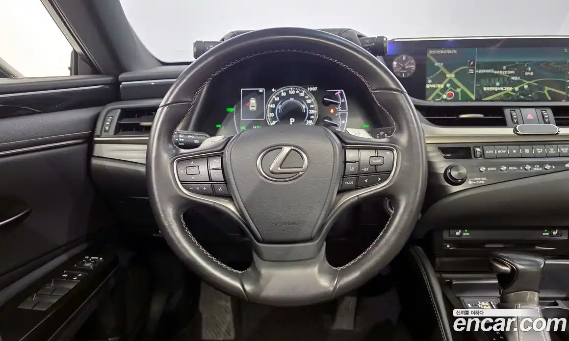 Lexus ES 2019 2.5 гидро в Москве № 398056, фото 13