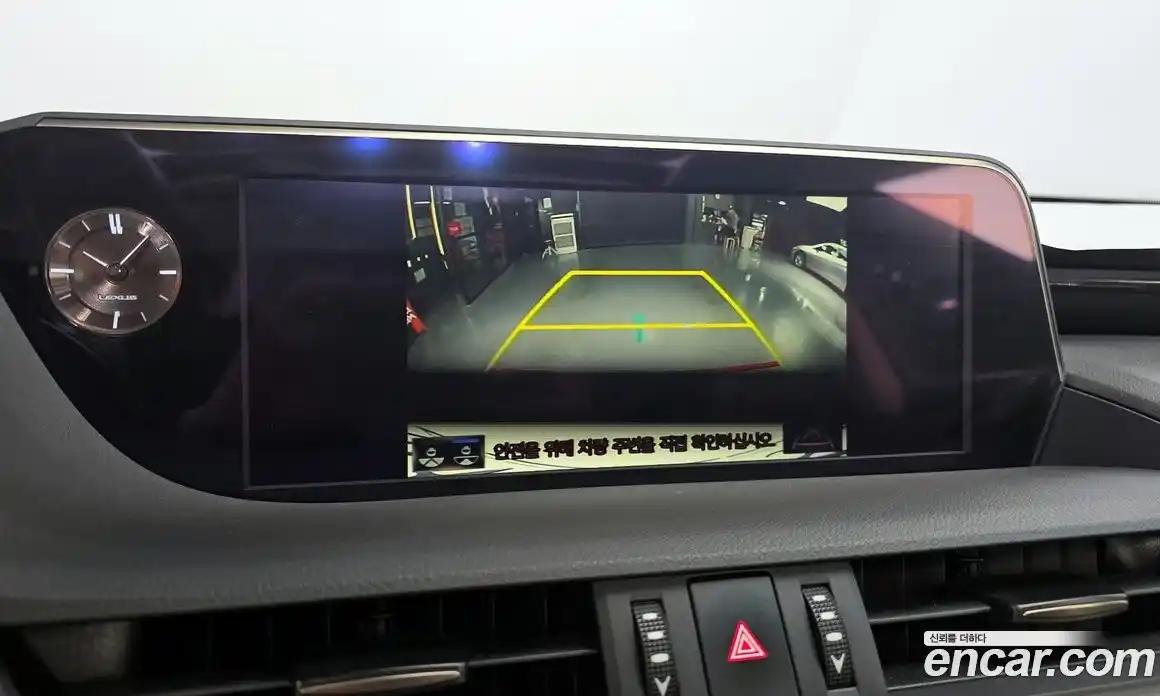 Lexus ES 2019 2.5 гидро в Москве № 398056, фото 17