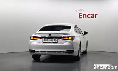 Lexus ES 2019 2.5 гидро в Москве № 398056, миниатюра 4