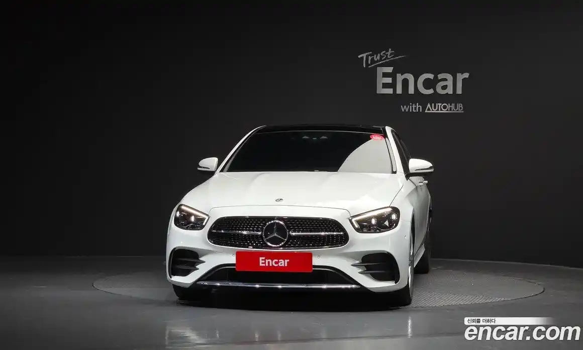 Mercedes-Benz E-Class 2022 2.0 гидро, фото 3