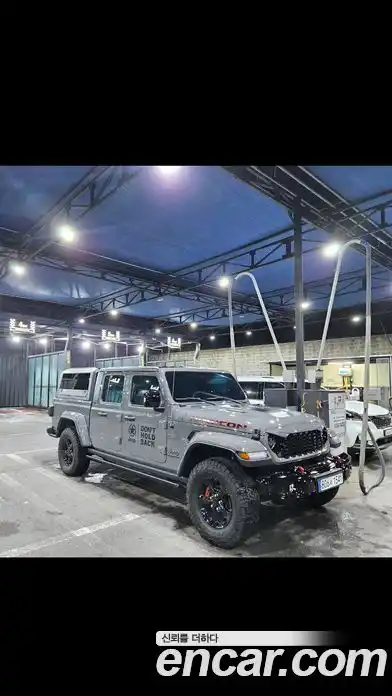 Jeep Gladiator 2022 3.6 гидро в Москве № 432763, миниатюра 3