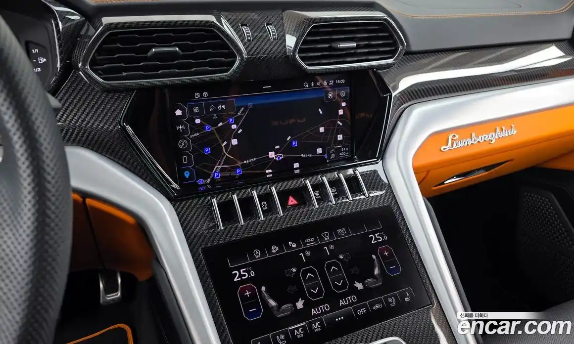 Lamborghini Urus 2024 4.0 гидро в Москве № 443064, фото 14